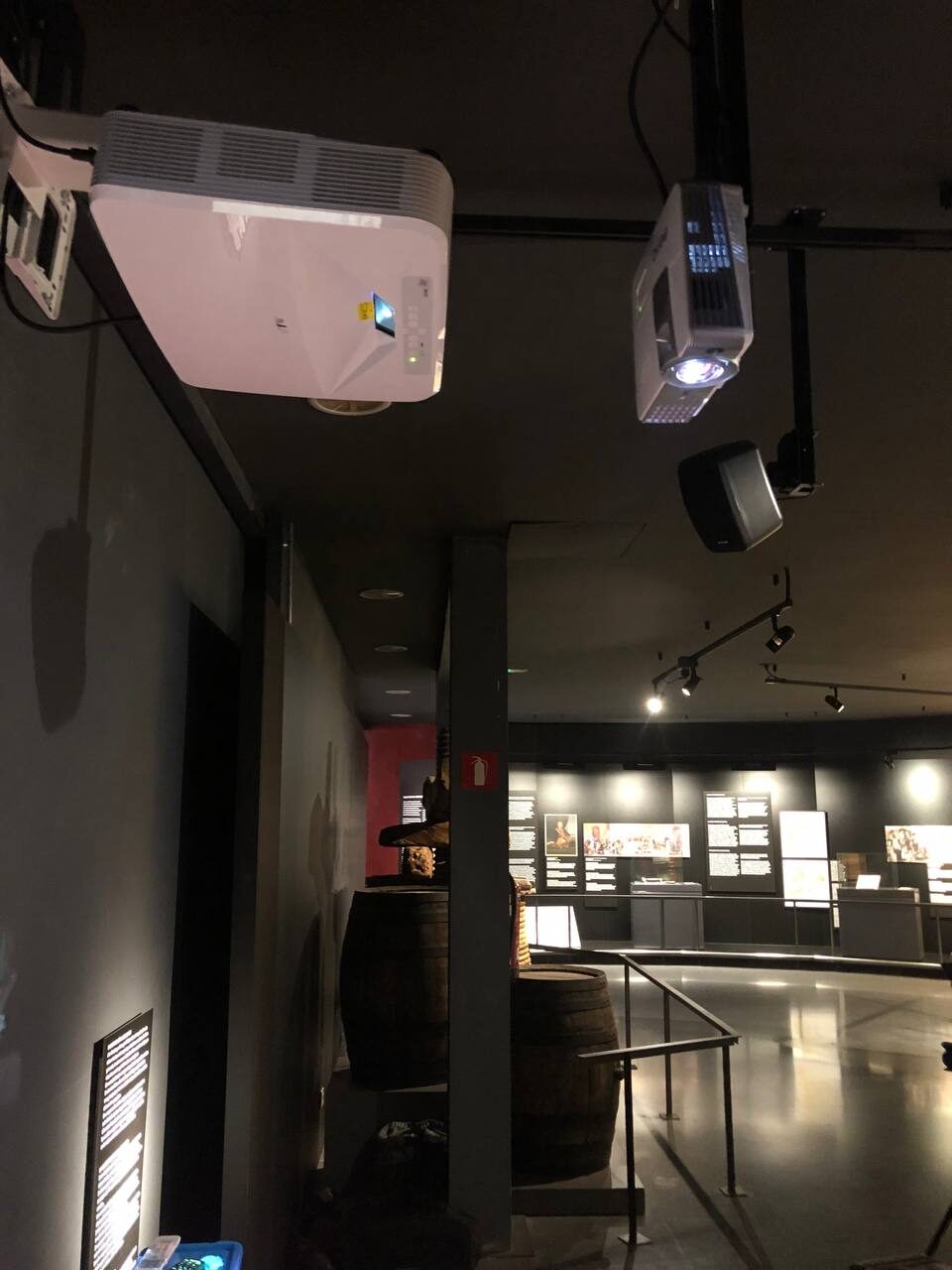 Museu d'Història de Catalunya — Projectors